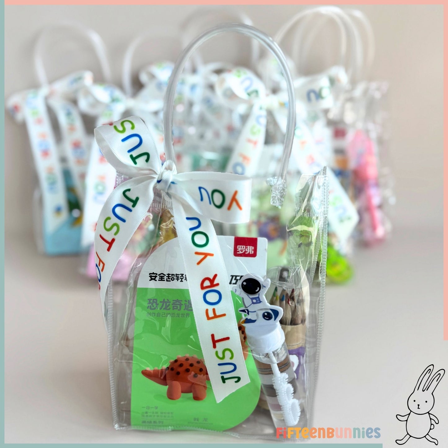 Craft & Bubbles Goodie Bag – Clay Kit, Bubble Wand & Colouring Pencil